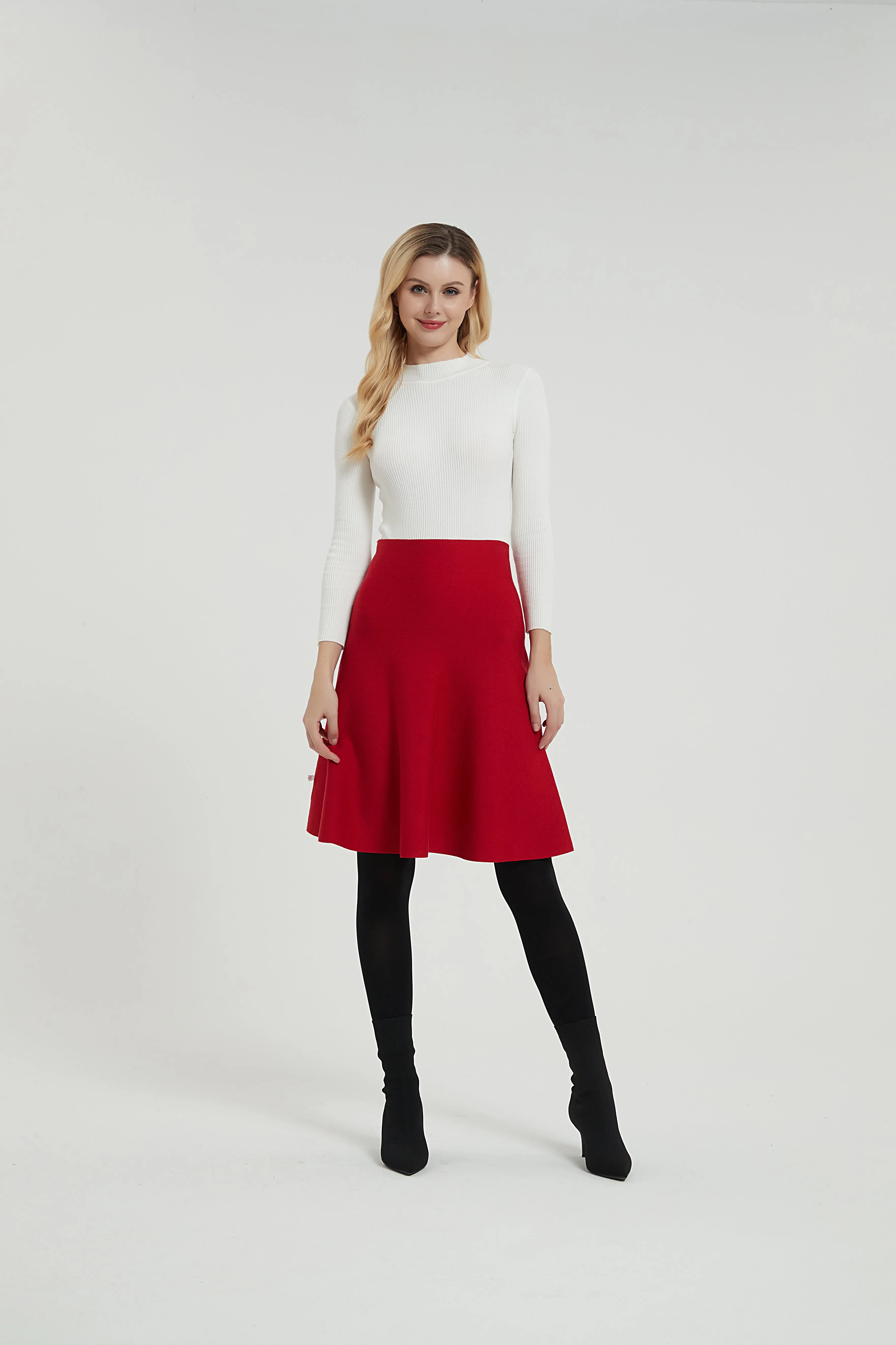AMAZING  MM SKIRT - YEAR ROUND RED