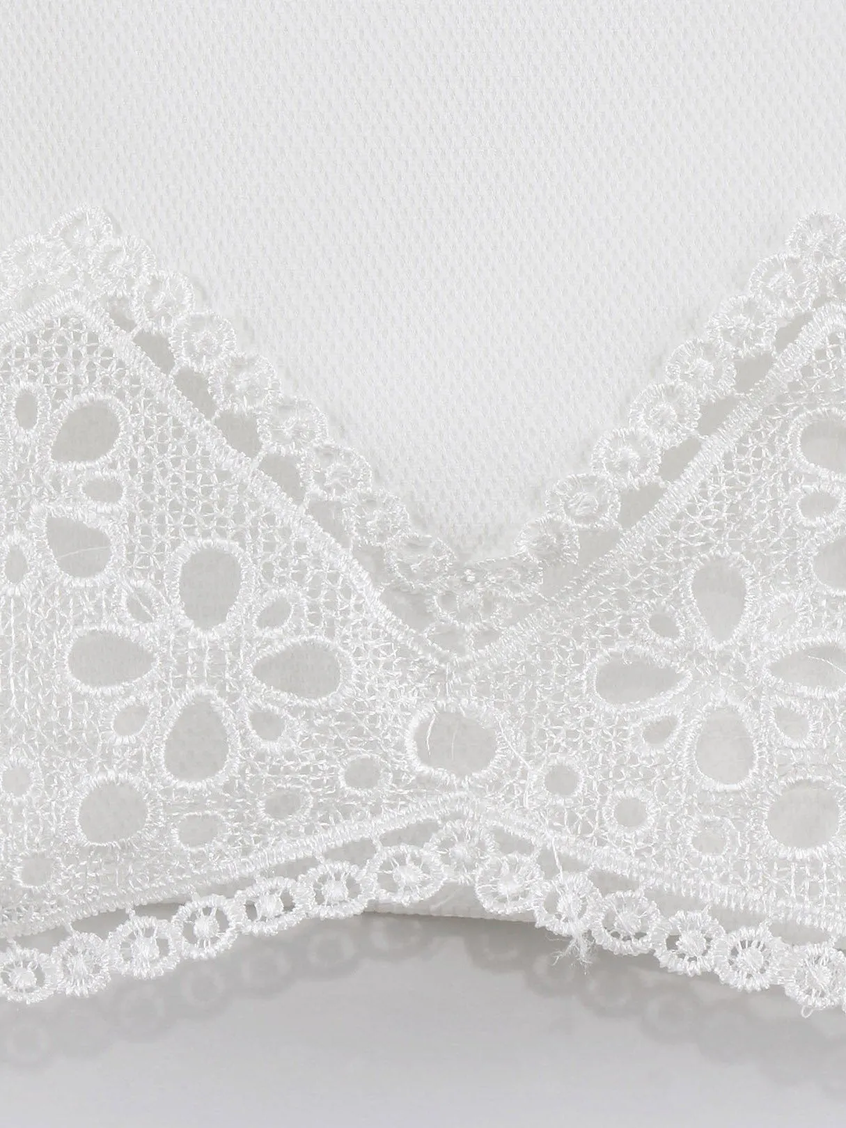Custom Round Neck Lace Half Sleeve Irregular Hem White T-Shirts