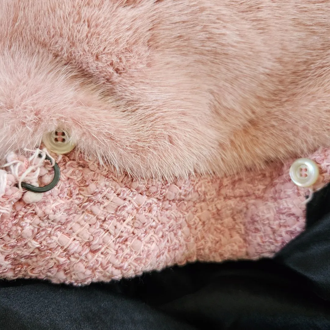 Gucci Pink Tweed Jacket with Fur collar and cuffs