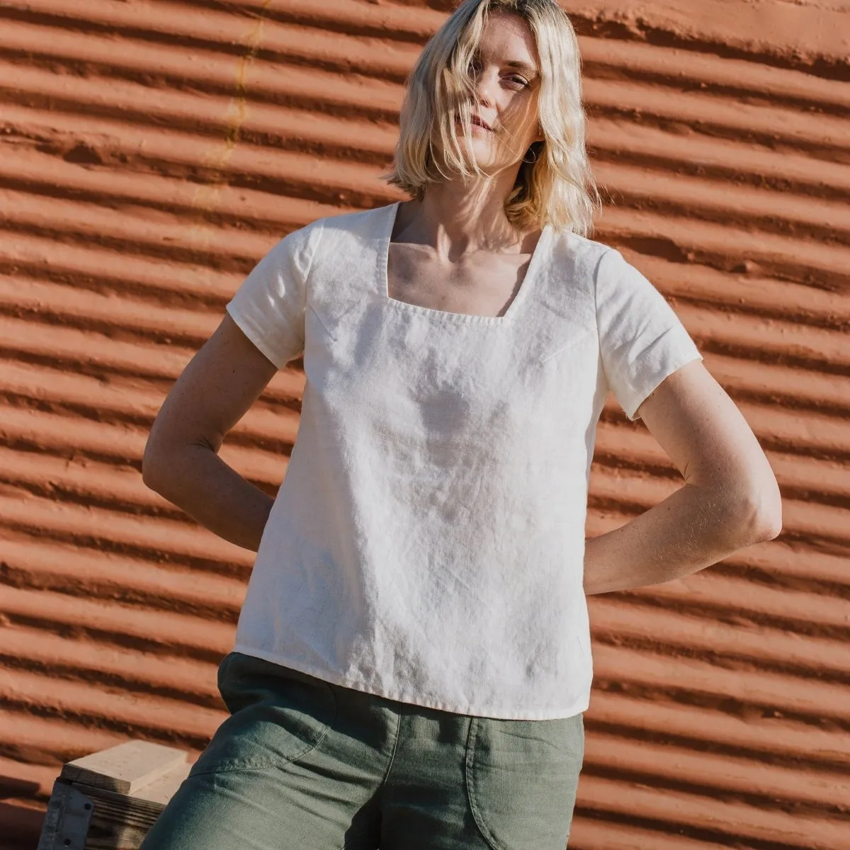 SOOKE trapeze neckline linen top