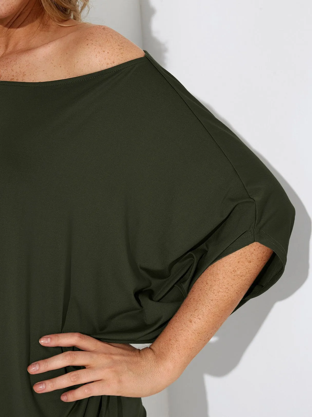 Wholesale One Shoulder Plain Pleated 3/4 Length Sleeve T-Shirts